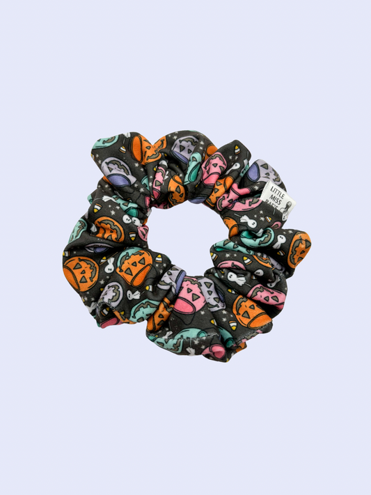 Pumpkin Cauldron // Scrunchie